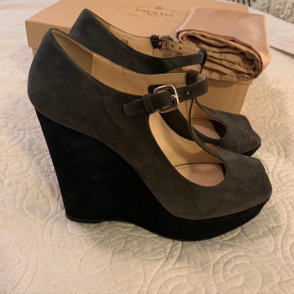 Prada Camoscio Bicolo Wedge